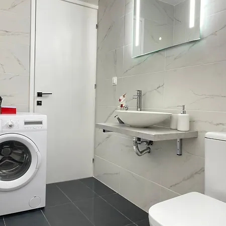 Alexandros Luxury 글로사