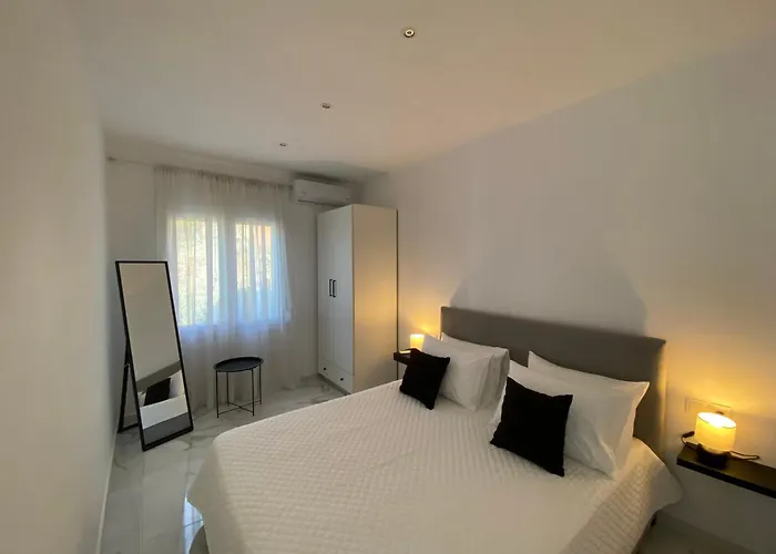 Alexandros Luxury Apartament *