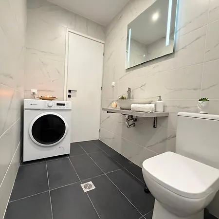 Alexandros Luxury