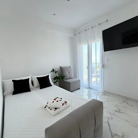 Alexandros Luxury Апартаменты *