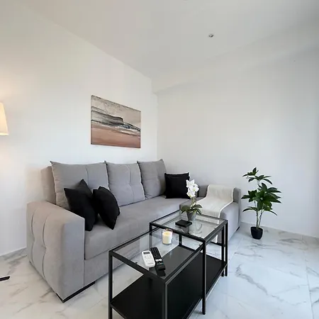 Апартаменты Alexandros Luxury *