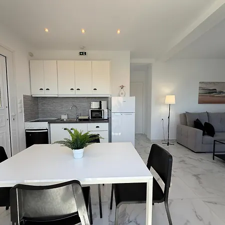 Апартаменты Alexandros Luxury *